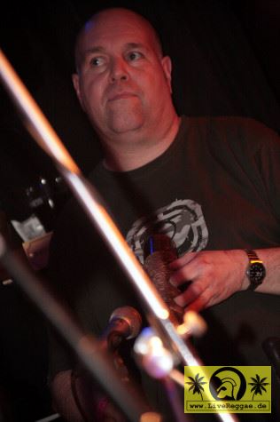 Intensified (UK) Ska Got Soul - McCormacks Ballroom, Leipzig 17. April 2009 (16).jpg